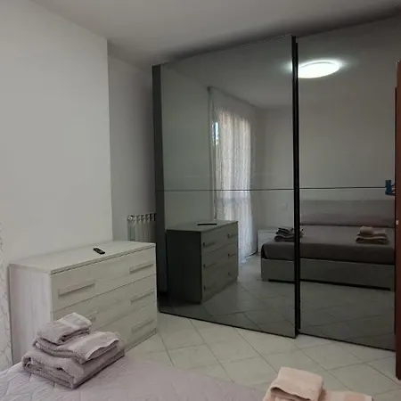 La Casa Di Aurora 아파트 몬토폴리 인 발 다르노